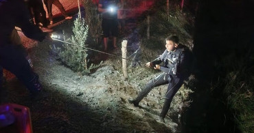 Hatay'da Asi Nehri'ne Devrilen Elektrikli Motosikletin Sürücüsü Yaralandı