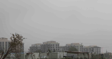 Hatay’da Çöl Tozu Etkisi Devam Ediyor