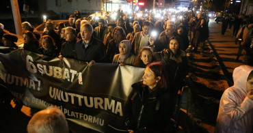 Hatay'da Depremlerde Yaşamını Yitirenleri Anma Yürüyüşü Düzenlendi