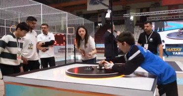 Hatay'da Depremzede Öğrenciler İçin Robot Yarışması Gerçekleşti