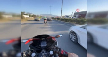 Hatay’da devrilen tır trafiği aksattı, uzun araç kuyruğu oluştu