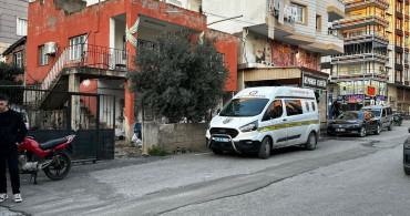 Hatay'da Kadın Gaspa Uğradı, Ağır Yaralandı