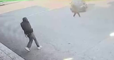 Hatay'da Kadına Otomobil Çarpması: Kaza Anı Kameralarda