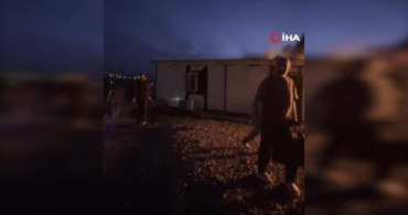 Hatay'da Konteyner Yatakhanede Yangın: 8 Araç Kullanılamaz Hale Geldi