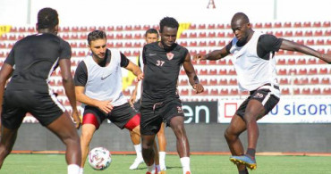 Hatayspor ve Erzurumspor Maçı Ertelendi! 19 Kişinin Testi Pozitif Çıktı