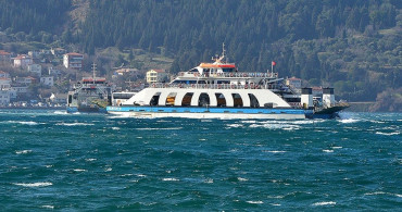 Hava şartları denizleri vurdu: Bozcaada- Gökçeada ilçelerindeki seferler iptal edildi