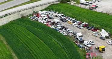 Havza'da Sel Felaketi Sonrası Araç Mezarlığı Görüntüsü