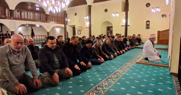 Havza'daki Tarihi Camide İlk Teravih Namazı Kılındı