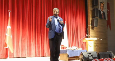 Hayati İnanç Ardahan'da Canveren Pervaneler Programı'nda