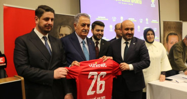 Hayati Yazıcı: 'Demokrasiyle Devrim Gerçekleştirdik'