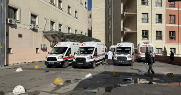 Hendek'te Düğün Salonu Kavgası Kanlı Seyir Aldı