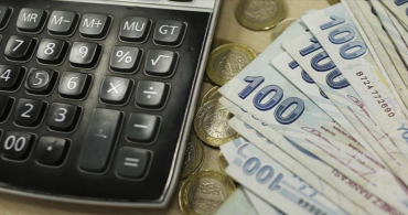 Herkes koştur koştur kredi çekmeye gidiyor! O banka 100 Bin TL dağıtıyor