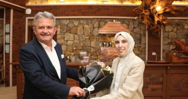 Hilaltepe'de Anneler Günü Coşkusu
