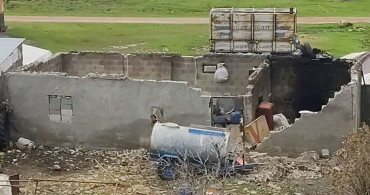 Hilvan'da Şiddetli Fırtına Panik Yarattı