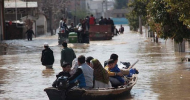 Hindistan'da Sel Felaketi: 16 Ölü 