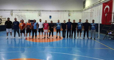 Hocalar'da Voleybol Turnuvası Finali Heyecanı