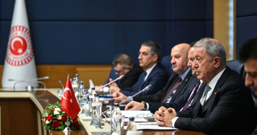 Hulusi Akar Gürcistan Heyeti ile Görüştü