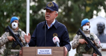 Hulusi Akar, TSK Komuta Kademesi İle Yunanistan Sınırında Bir Araya Geldi