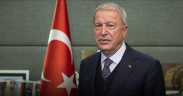 Hulusi Akar’dan Kararlılık Mesajı: “Ana Vatan Kırmızı Çizgimiz”
