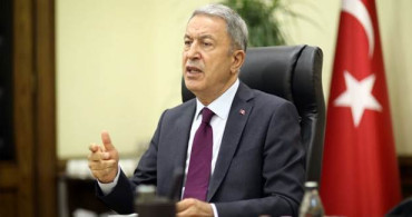 Hulusi Akar'dan Yunan Gazetesine Ayar 