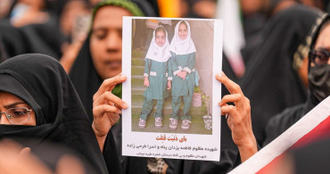 Hürmüzgan'daki İlkokul Saldırısının Ardından Cenaze Töreni Düzenlendi