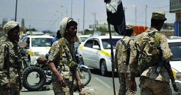 Husiler Yemen'deki Hudeyde Limanı'ndan Çekilme Kararı Verdi