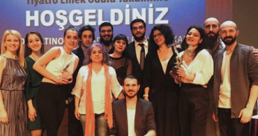 İAÜ Drama Ve Oyunculuk Bölümü'nün 'Baba' Oyununa İki Ödül Birden Layık Görüldü