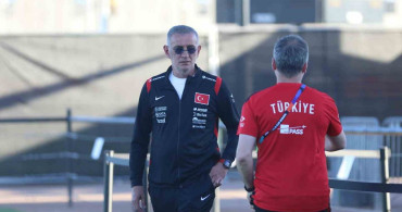 İbrahim Hacıosmanoğlu: "Biz yolda yürüdüklerimizi yolda bulduklarımızla asla değişmeyiz"