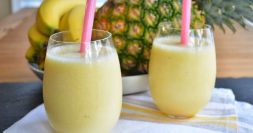 İçinizi Ferahlatacak Ananaslı Smoothie Tarifi 