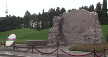 İçişleri Bakanı Çiftçi Bakü'de Şehitlik Ziyareti Gerçekleştirdi