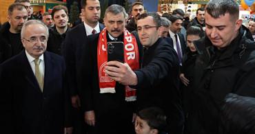 İçişleri Bakanı Çiftçi, Samsun'daki Ramazan Sokağı'nı Ziyaret Etti