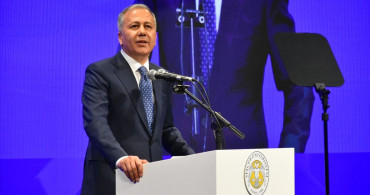 İçişleri Bakanı Yerlikaya'dan Selçuk Üniversitesi'nde Uyuşturucu ve Trafik Güvenliği Açıklamaları