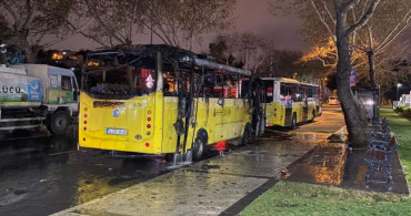 İETT midibüsü bir anda alev aldı: Çok sayıda ekip olay yerine geldi