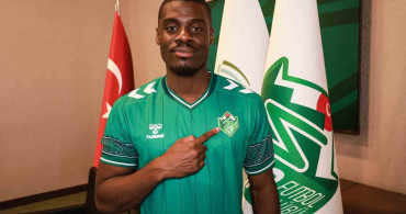 Iğdır FK, Loc Robert Kouagba ve Ahmet Köse'yi kadrosuna kattı