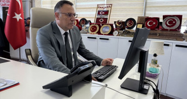 Iğdır Üniversitesi Rektörü Ekrem Gürel, Anadolu Ajansı'nın Oylamasına Katıldı