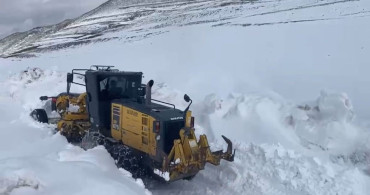Iğdır'da Nisan Ayında Karla Mücadele Çalışmaları