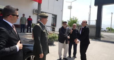 Iğdır'da şehitler kabirleri başında anıldı
