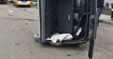 Iğdır'da Takla Atan Araçta İki Yaralı