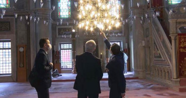 İlber Ortaylı'nın Tepkisinin Ardından Laleli Camisi'nde Harekete Geçildi