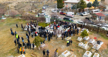 İliç'teki Madende Hayatını Kaybeden İşçiler Anıldı