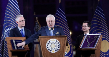 İlk Uzay Ülkesi Devlet Başkanını Seçti