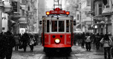 İmamoğlu Adını Yazdırabilmek İçin Tramvayın Tarihi Dokusunu Bozdu