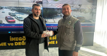 İnegöl'de Dürüstlük Örneği: Bulunan 200 Bin Lira Sahibine Ulaştırıldı