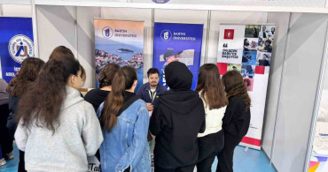 İnegöl'de Üniversite ve Meslek Tanıtım Günleri: BARÜ Rüzgarı