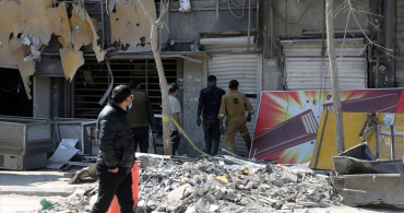 İnkilap Meydanı'nda ABD-İsrail Saldırılarının Zararları