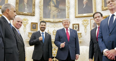 Irak Başbakanı Zeydi, Beyaz Saray’da Trump ile bir araya geldi