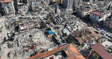 İran’da 5.6 büyüklüğünde deprem meydana geldi: Yetkililer uyarıda bulundu