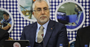 İş Dünyasıyla Buluşan Bakan Işıkhan'dan Önemli Açıklamalar