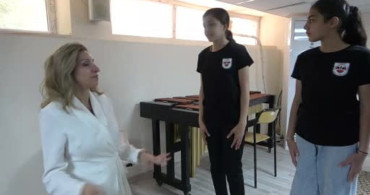 İşaret Diliyle Bestelenen Müzik Projesi: 'Sizi Ruhumla Duyabilirim'