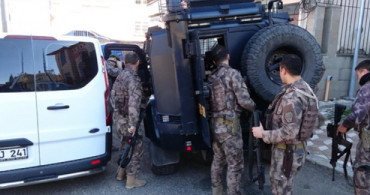 İşçisini Ayağından Vurup Akrabasını Rehin Alan Eski Başkan Tutuklandı